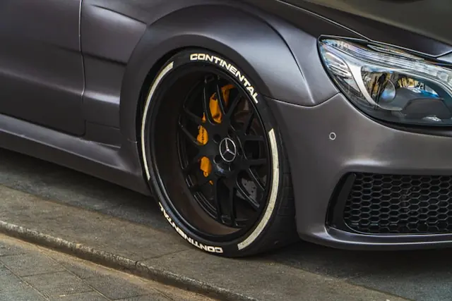 Continental AG (CON) fordert von der Kanzlei Noerr 130 Millionen Euro Schadensersatz wegen mutmaßlicher Fehlberatung im Zusammenhang mit dem Dieselskandal. Für Anleger stellt sich nun die Frage, welche Folgen der Rechtsstreit haben könnte.