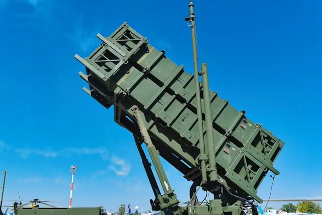 Karman Space and Defense bereitet einen Börsengang an der NYSE unter dem Kürzel KRMN vor. Der Systemintegrator für Hyperschalltechnologie, Raketenabwehr und Raumfahrtstarts verzeichnet ein Umsatzwachstum von 24 %.