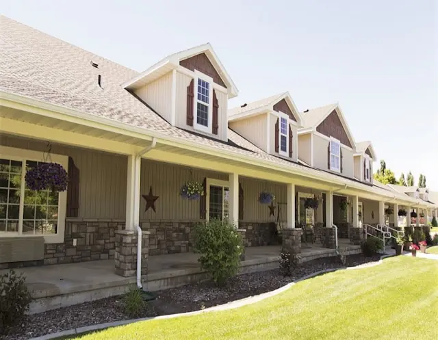 Janus Living plant den Börsengang an der NYSE unter dem Ticker JAN. Als erster reiner Senior-Housing-REIT umfasst das Portfolio 34 Communities mit insgesamt 10.422 Einheiten und entsteht als Spin-off von Healthpeak Properties.