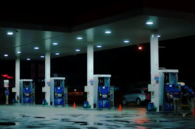 ARKO Petroleum ging im Februar 2026 als Spin-off der ARKO Corp. an die Nasdaq. Ein Überblick über den Börsengang, das Geschäftsmodell und das Wettbewerbsumfeld.