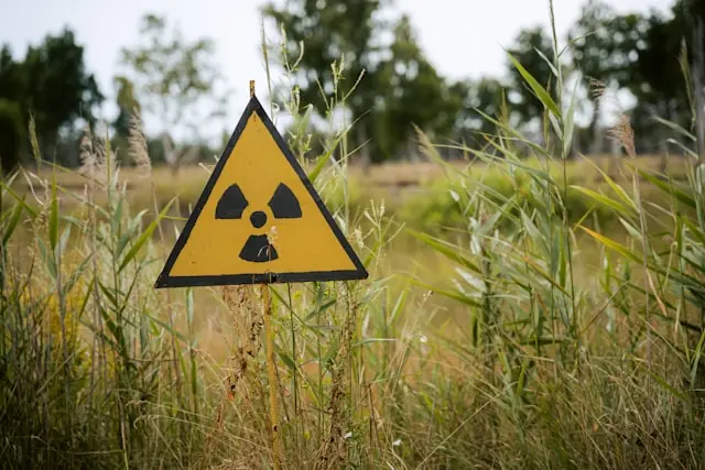Kleine modulare Reaktoren gelten als möglicher Neustart der Kernenergie. Ein Blick auf NuScale Power, Oklo und Cameco zeigt, was Anleger derzeit beachten sollten.