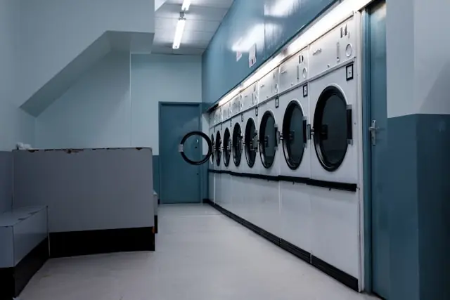 Alliance Laundry Holdings ging 2025 an die NYSE. Ein Überblick über den Börsengang, die Bewertung und das Geschäftsmodell des US-Marktführers für gewerbliche Wäschereitechnik.